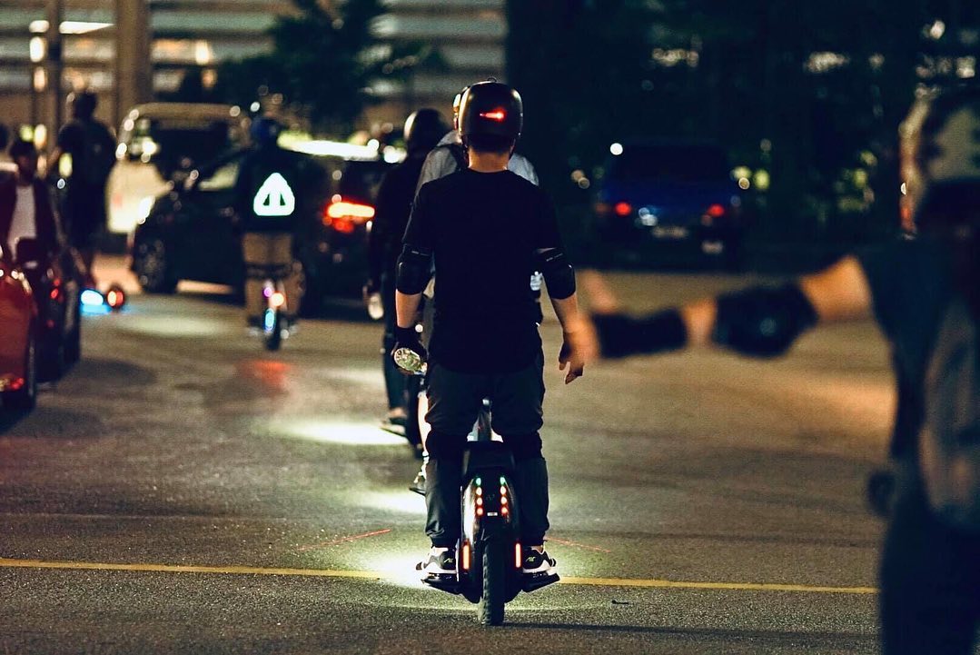 Why Electric Unicycle Is the Best PEV Commuter Tool？